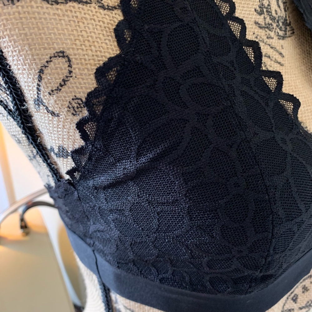 Pink Victoria’s Secret lace Bralette sz M - Picture 3 of 5